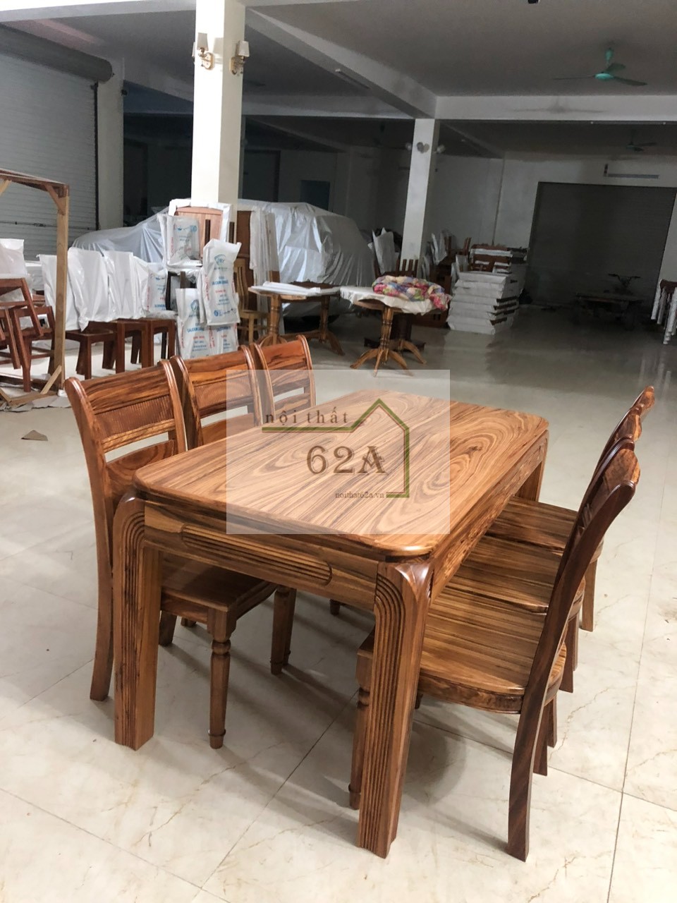 Bàn Ghế Ăn Gỗ Tự Nhiên BA09